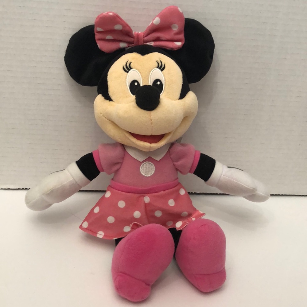 Minnie Mouse Musical 12" Plush Pink Polka Dot Dress sings "Hot Diggity Dog"
